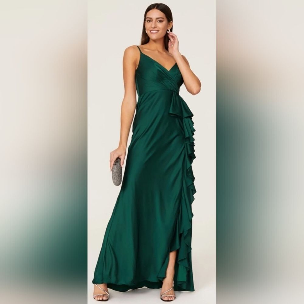 Mac Duggal 67815 Satin Ruffle Asymmetric Gown NWT Size 6 Forest Green